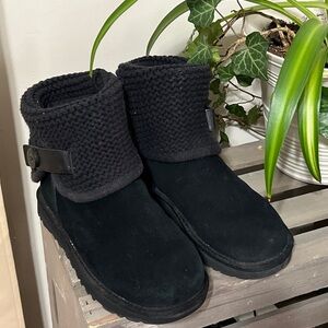 UGGS Black Crochet Size 6